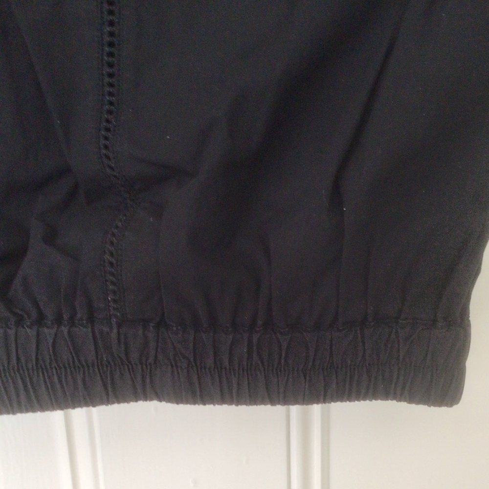 Amour Vert Lisa Organic Cotton Poplin Top Black Eyelet Crop in Large, New - Picture 4 of 9